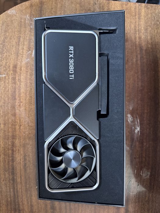 8 броя Geforce RTX 3080ti видео карти