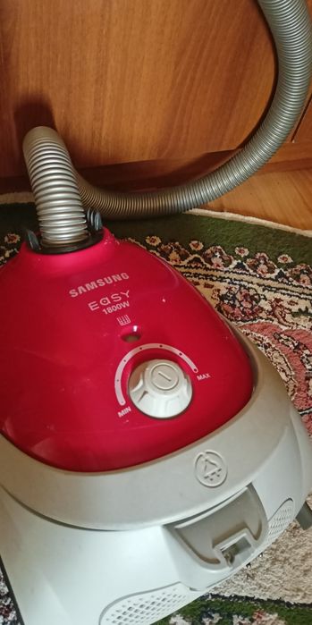 Продам Пылесос НЕрабочий. Samsung