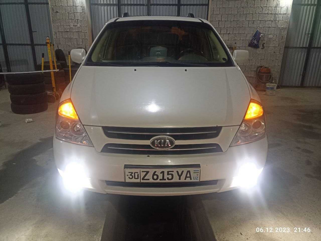 Kia Carnival 3.8