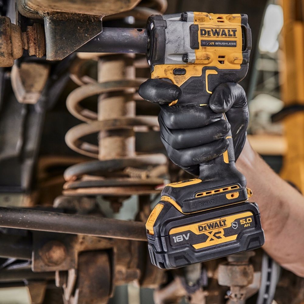 Акумулаторен Ударен Гайковерт DeWALT DCF922N 18V 610Nm