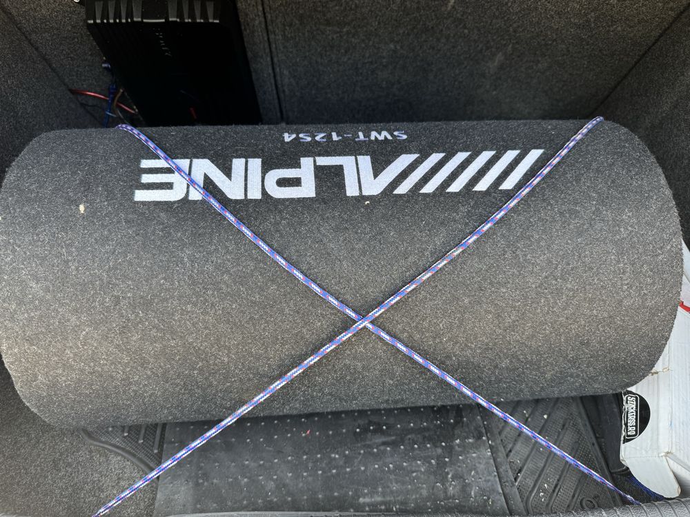 Subwoofer Alpine SWT-12S4 + Statie Sony Xplod