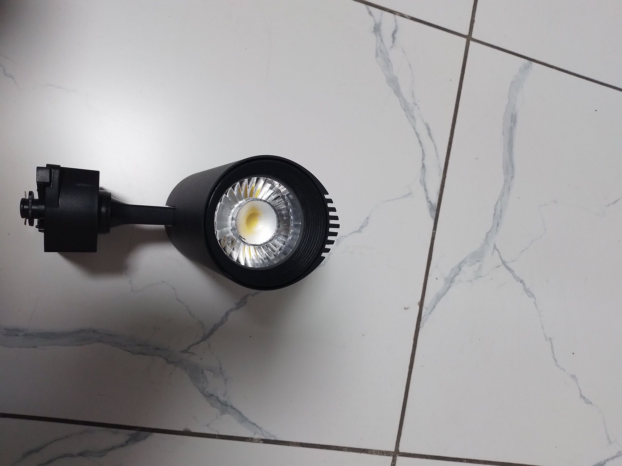 Треков светильники Dusel led. Чёрный 30w