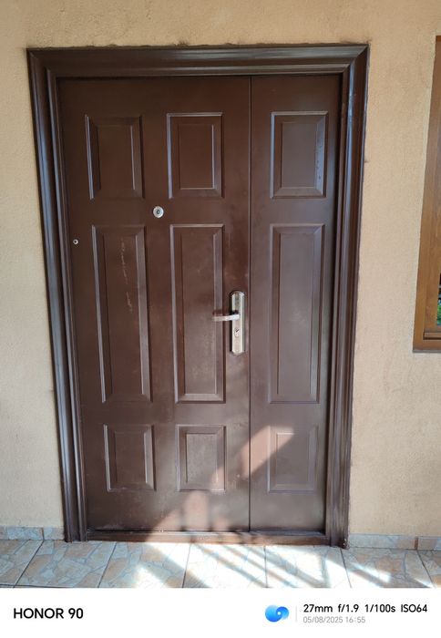 Ușa de exterior tabla