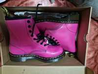 Dr Marten' s marime 37