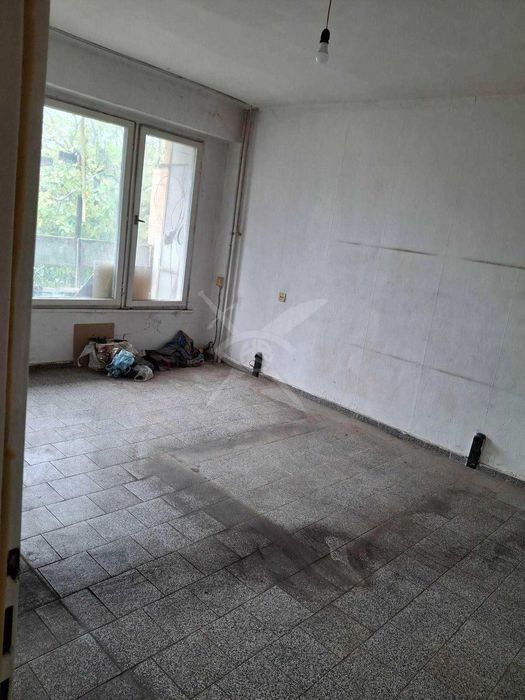 Продава се Двустаен апартамент в Бургас, Меден рудник - зона А - 45 кв.м за 1445 €/кв.м - Снимка #1