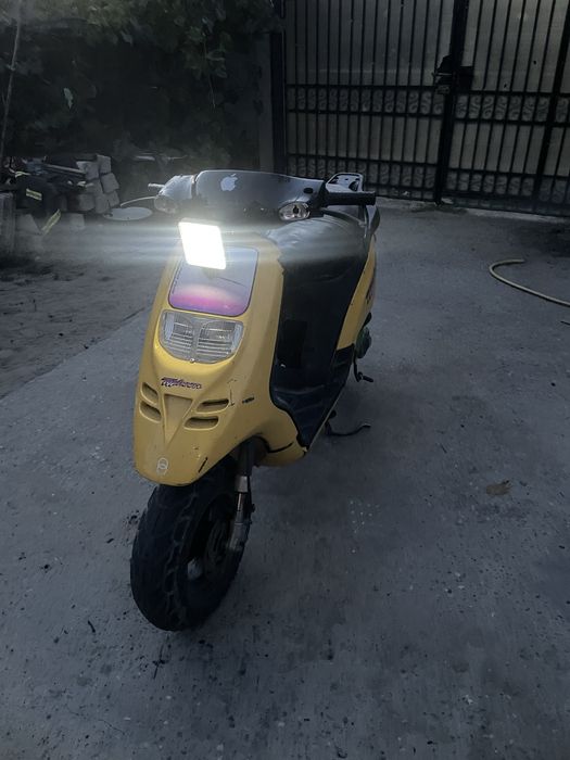 Vând piaggio typhoon