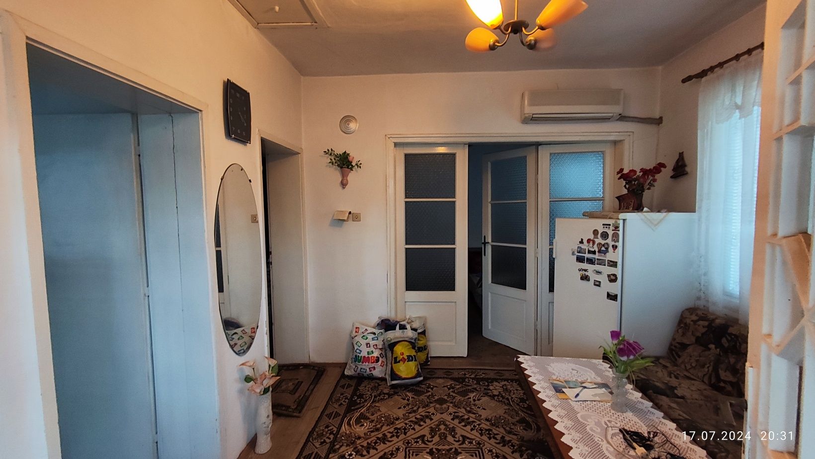 Къща за продажба гр. Камено, две сгради, гараж и двор УПИ 630 кв.м,  Р