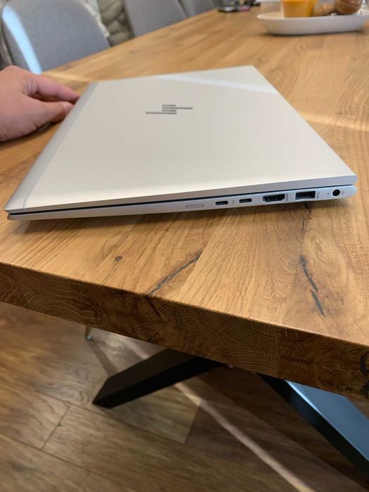 КАТО НОВ HP 850 G8 15.6FHD IPS/i5 1145G7/16GB DDR4/M.2 256GB/B&O Audio