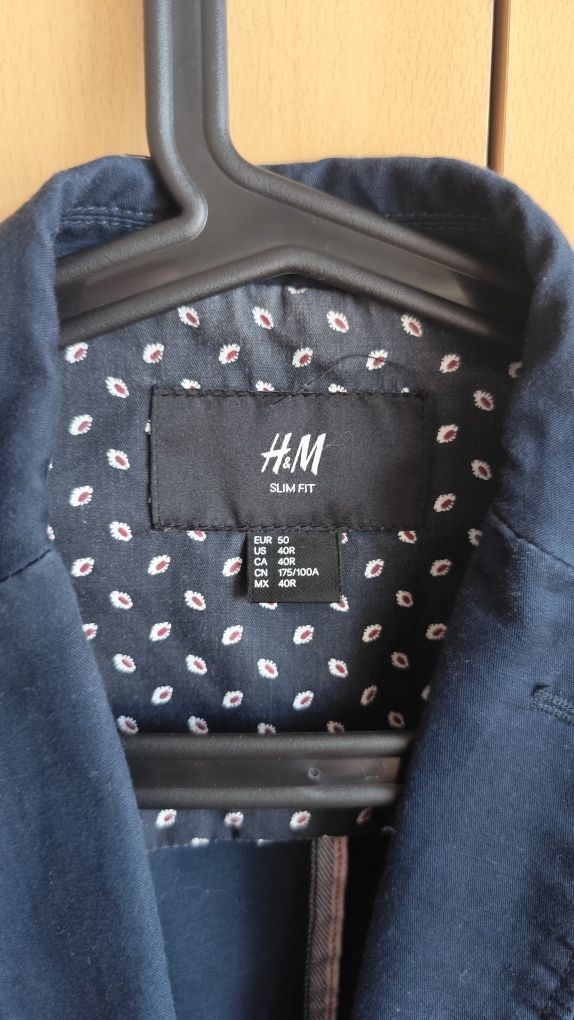 Блейзъри, сака- Bershka и H&M