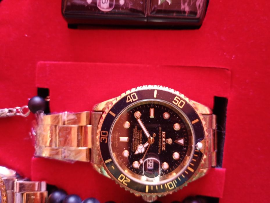 Rolex.. ceasuri f bine realizate identice cu cele originale (copie )