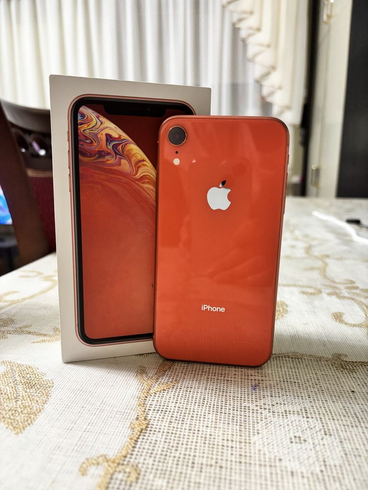 Продам iPhoneXR..