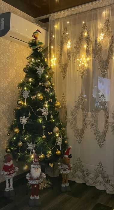 Продам искусственную елку