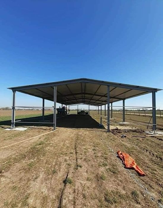 Vând hală metalică 8x18x4
