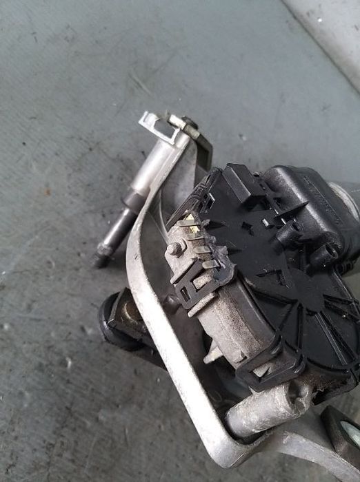ansamblu motoras stergator  ford mondeo mk4 cu defect