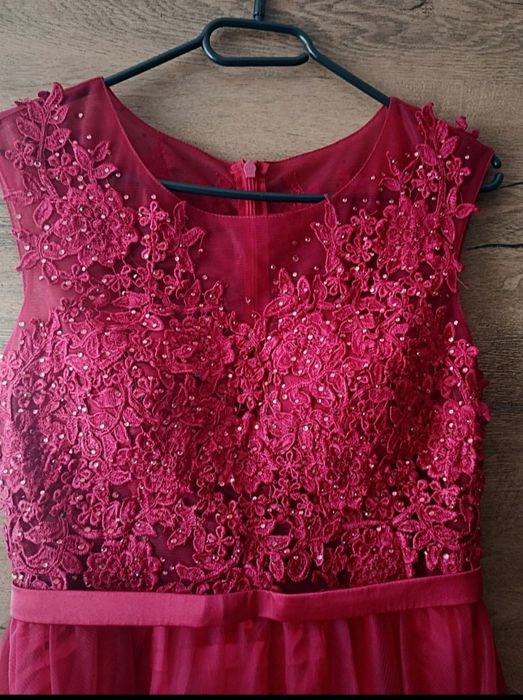 Rochie roșie scurtă