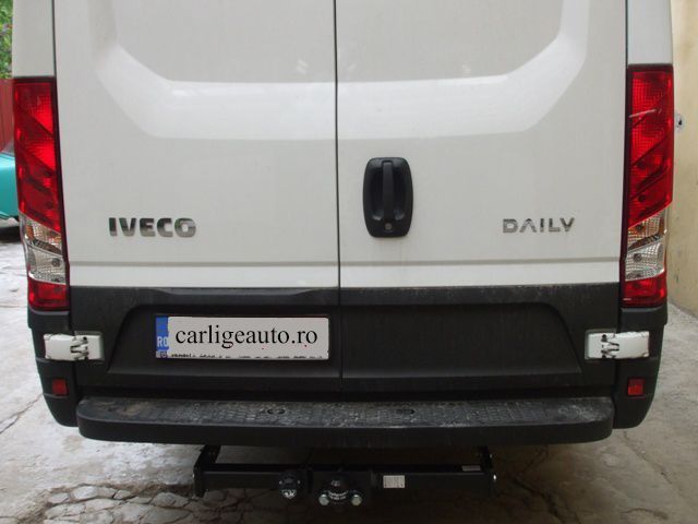 Carlige auto de remorcare Iveco Daily
