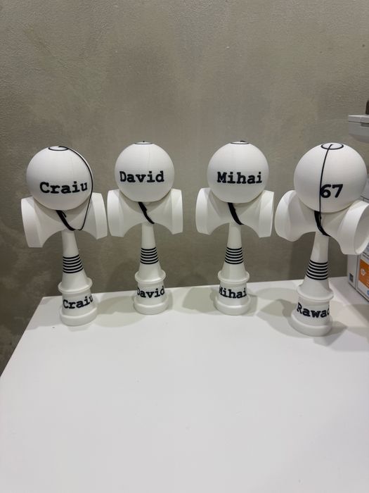 Kendame personalizate cu nume!