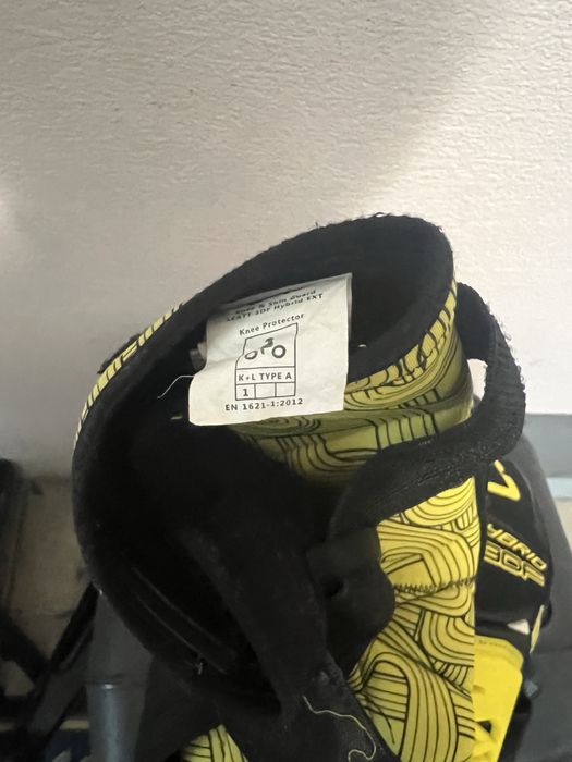 Наколенки - Leatt Hybrid-3DF