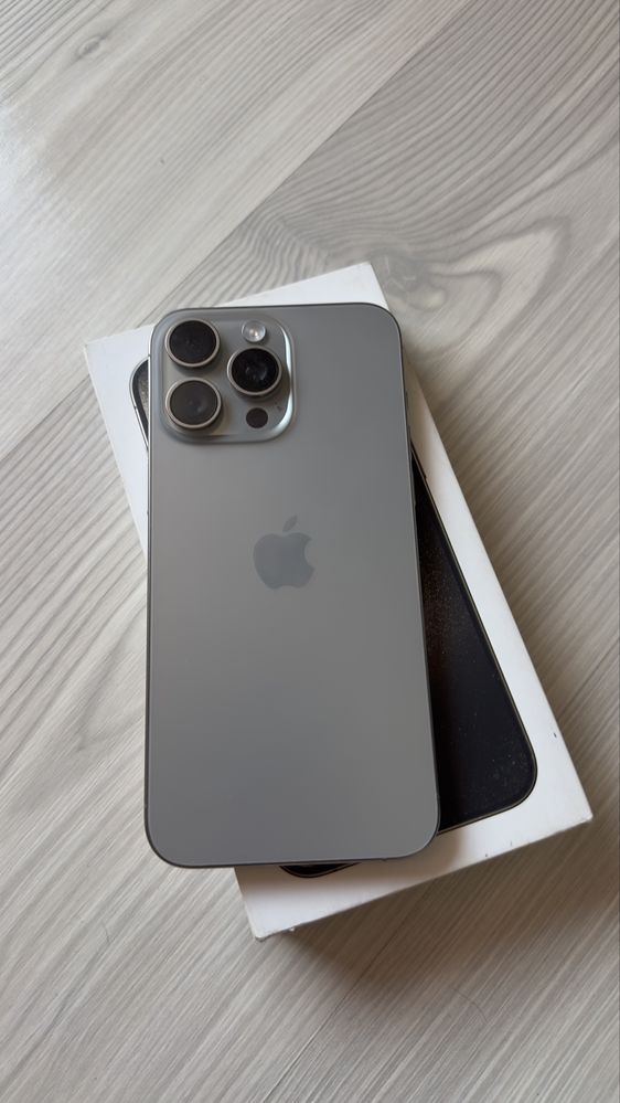 iPhone 15 Pro Max 256GB Ca Nou Liber de retea