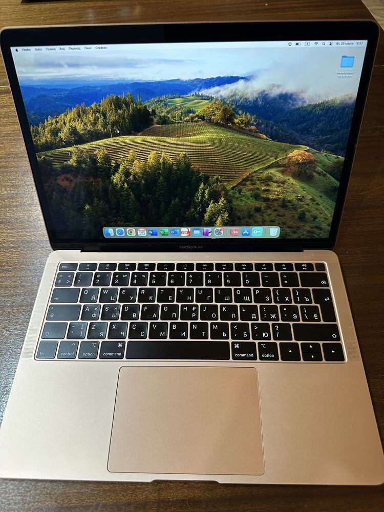 Macbook Air 13 A1932 розовый
