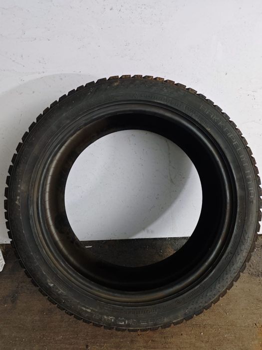 235/45/18 зимняя резина шипы haka p10