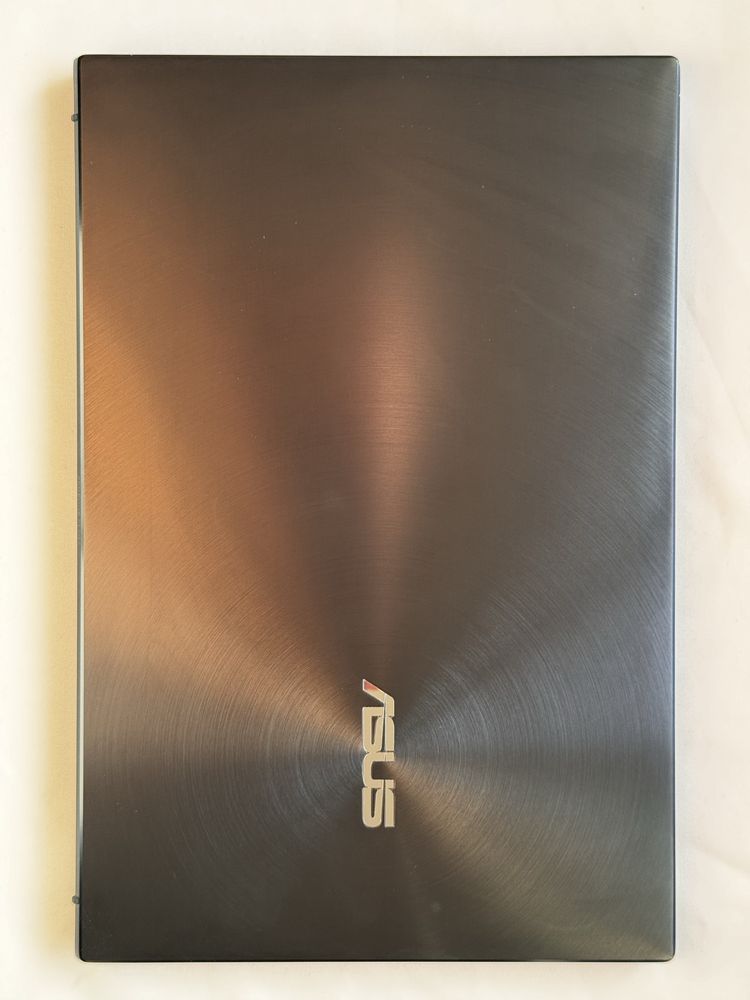 Asus ZenBook UX325EA OLED