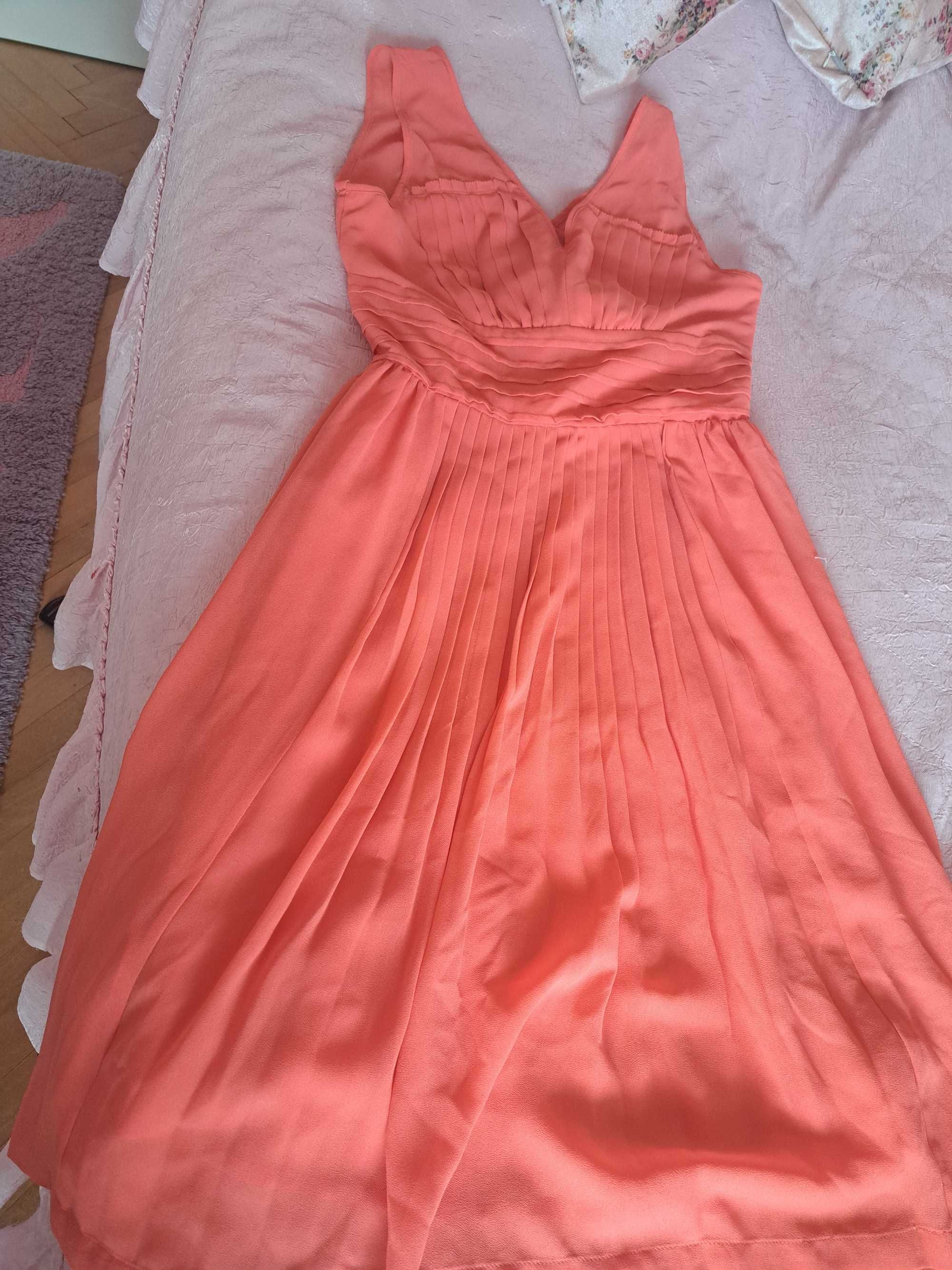 Motivi  -нова,красива лятна рокля в цвят праскова.