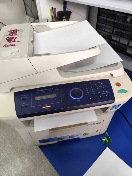 Xerox принтер МФУ 3в1 в отличном состояние