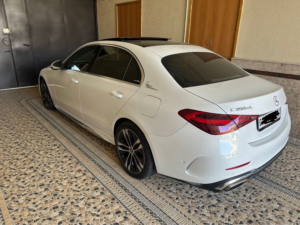 Srochno Mercedes benz c350eL кузов w206