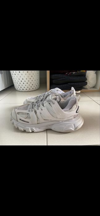 Balenciaga track 42