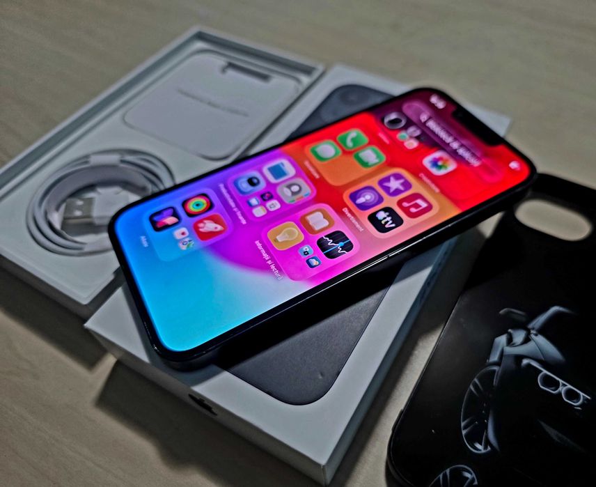 iPhone 13,Blue,Impecabil,9,5/10,bat.90%  sanatatea,orice retea