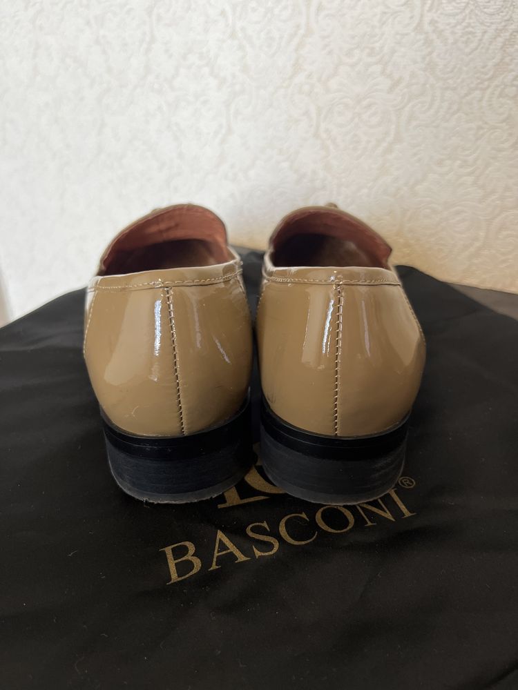 Лоферы от basconi