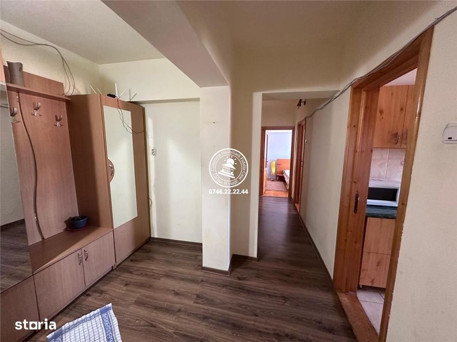 Apartament 3 camere de vanzare Copou