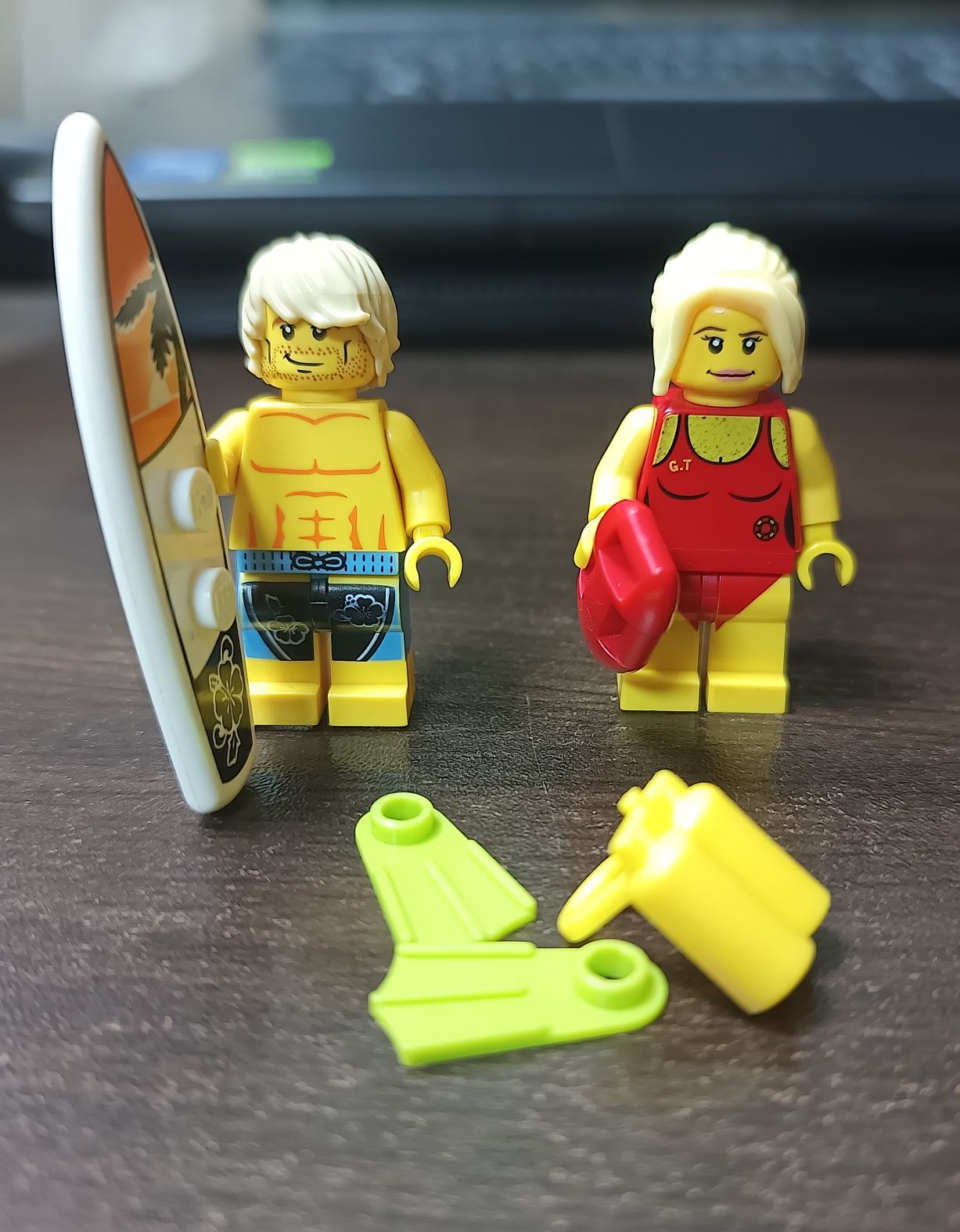Lego collectable minifigures series 2