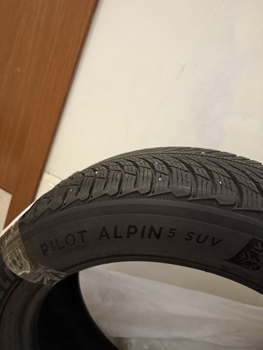 Michelin alpin 5 / 235/55/R19 ЗИМНИ ГУМИ