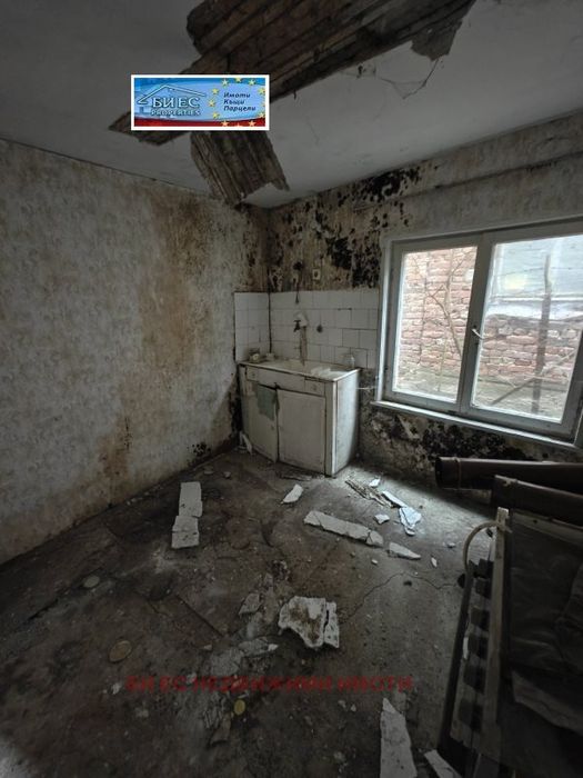 Къща в с. Горни Романци - 50 м²