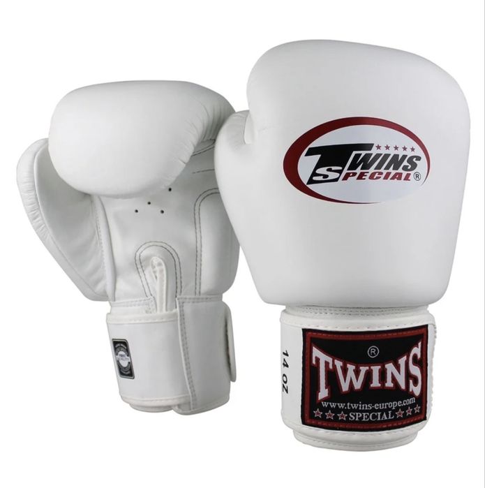 Боксови ръкавици Twins BGVL-3 16oz