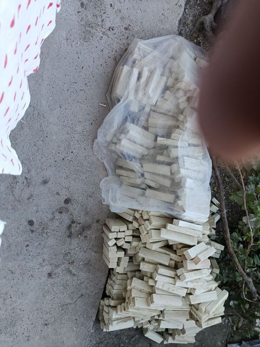 Podroshifka ĝisht yangi 1050 dona bor