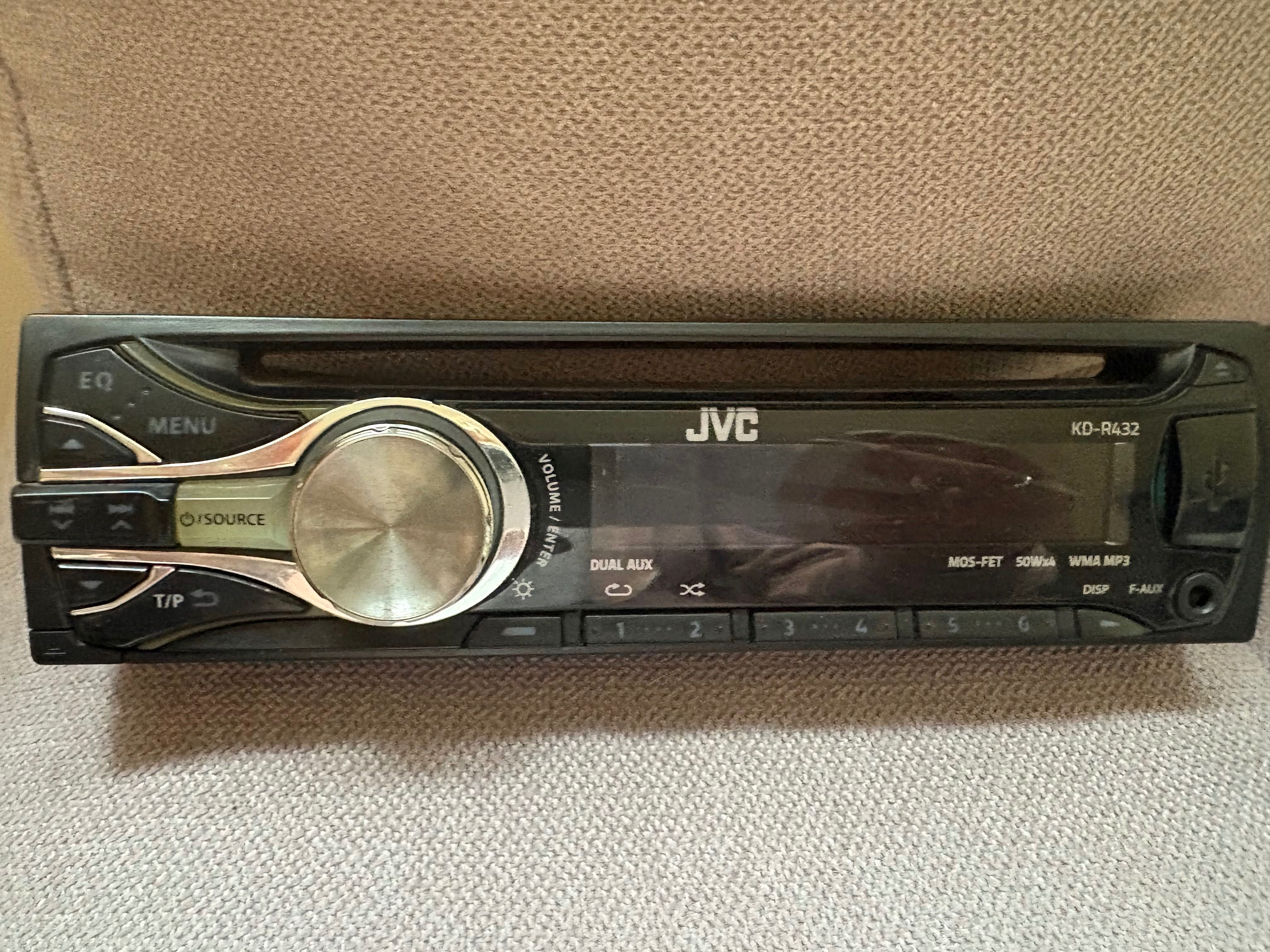 Сд за кола JVC с блутут и usb порт без панела