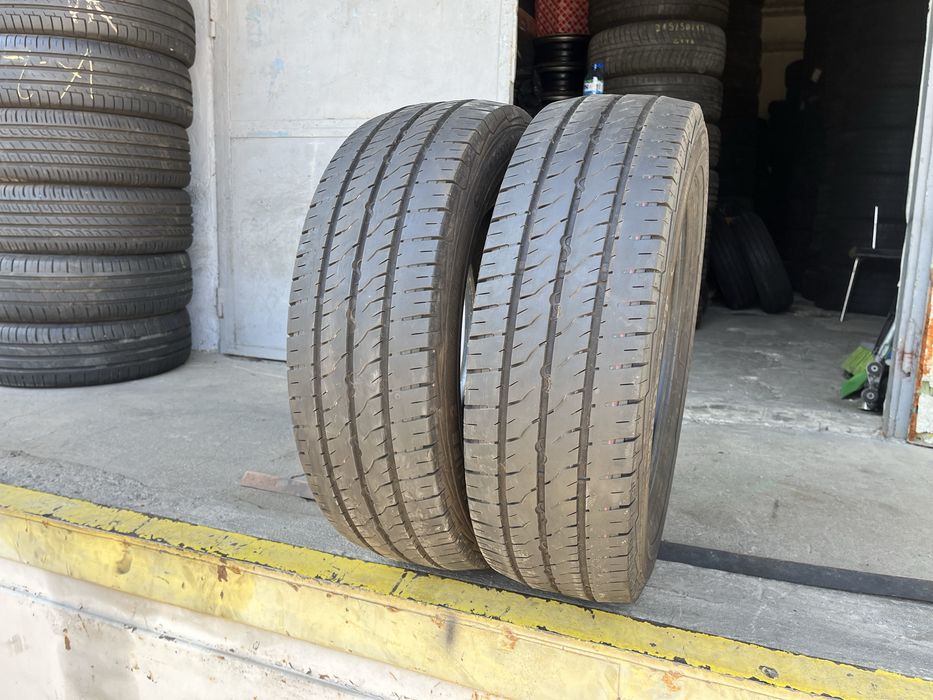 2 бр. гуми за бус 195/70/15C Semperit DOT 4718 6+ mm