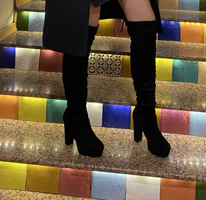 Черни чизми с дебел ток