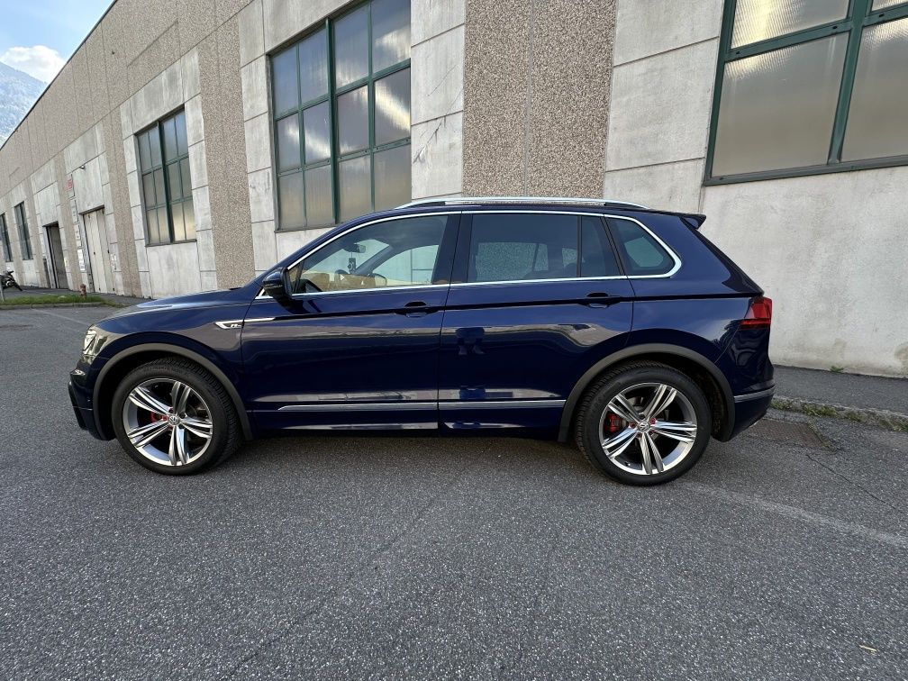 Vând Tiguan R-Line 1.4 TSI 150 CP