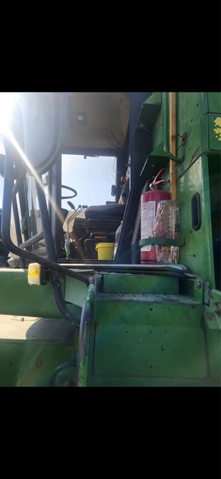 Vand combina john deere 1075 +masa de porumb