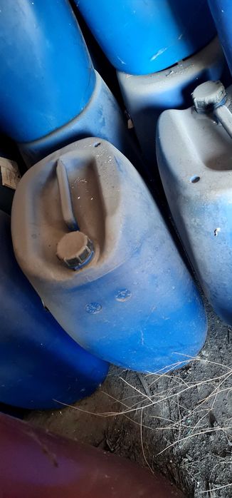 Пластмасови туби