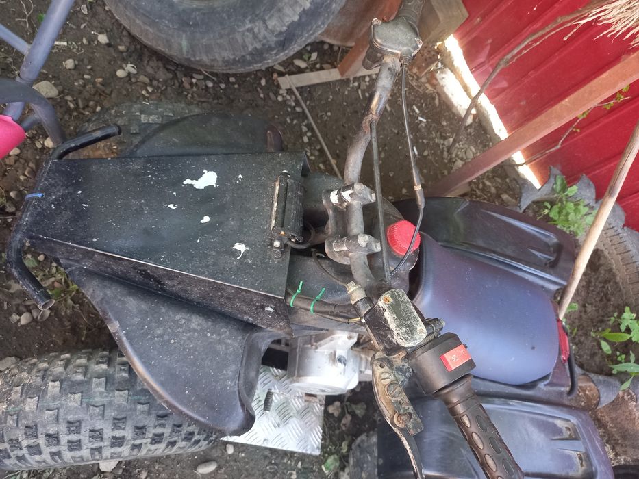 Vand Atv copii pret negociabil