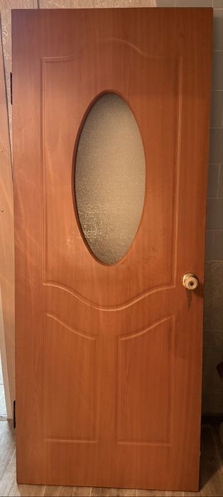 Продам межкомнатные двери п.Атамекен (Ленинский)