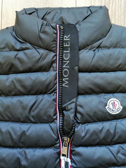 Moncler мъжки елек в черен цвят 2