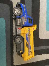 Camion de jucarie de la Dickie toys