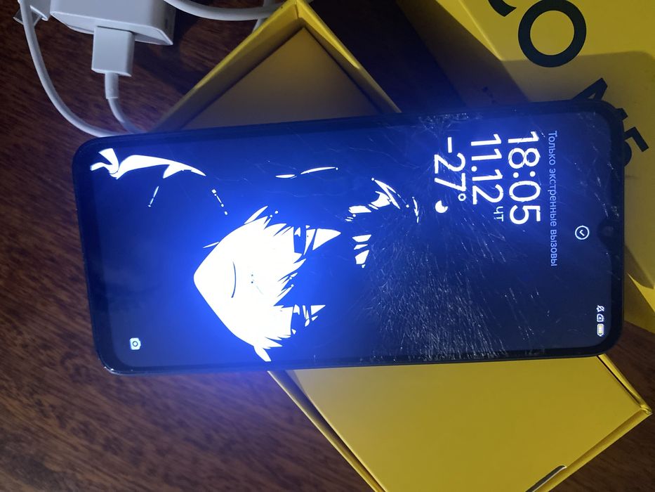 Продам POCO M5 6/128 Разбит экран, на работу не влияет