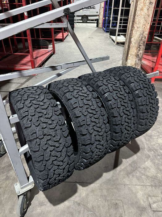 LICHIDARE STOC! Set 4 anvelope 215 60 17 all terrain 4x4 garantie 3ani